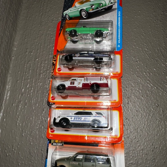 All sorts of hot wheels and matchboxes - Picture 10 of 17